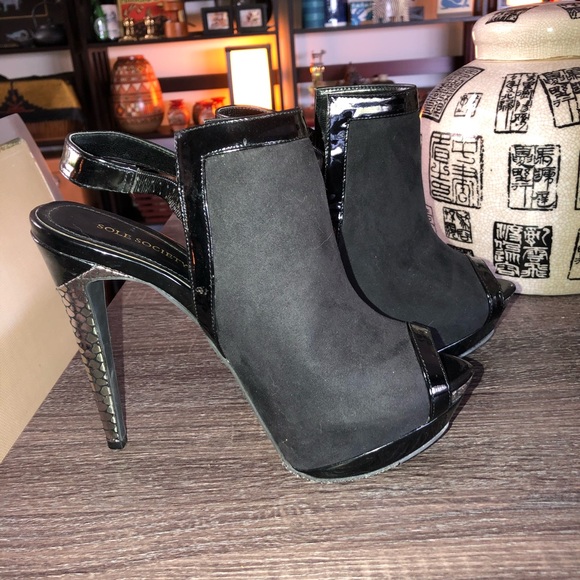 Like new! Platforms - Picture 4 of 8